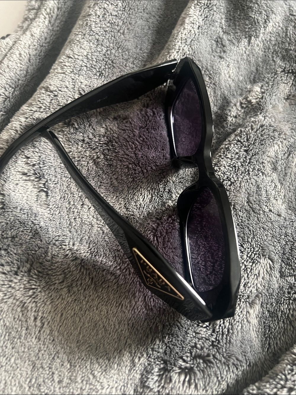 Prada Black Women's Oversized Sunglasses with Gold Logo Accent - Picture 3 of 10